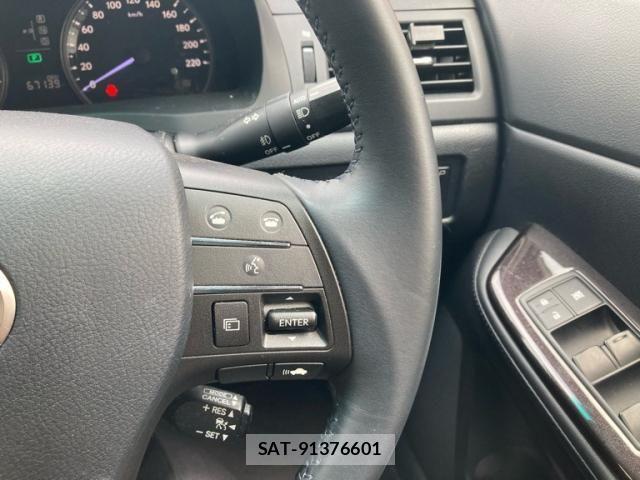 Lexus HS 2014-12 7617634-17