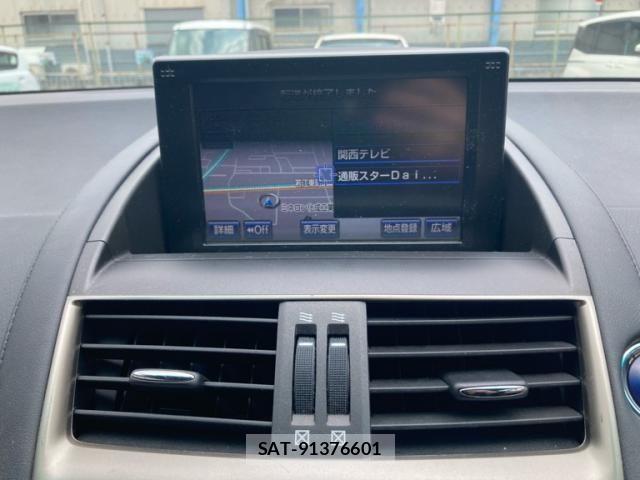 Lexus HS 2014-12 7617634-21