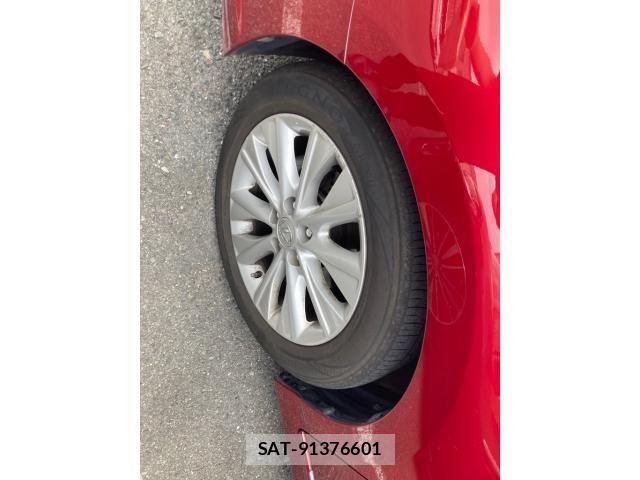 Lexus HS 2014-12 7617634-4