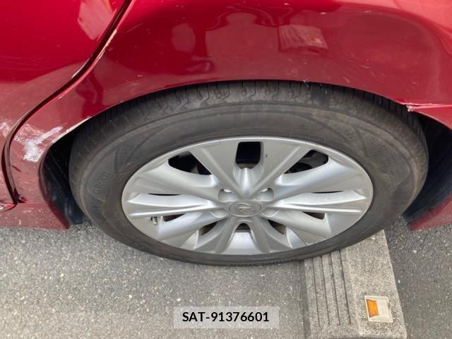 Lexus HS 2014-12 7617634-5
