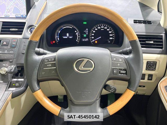 Lexus HS 2014-07 7725030-10