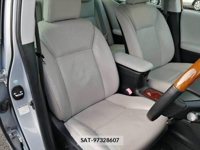 Lexus HS 2009-10 7725033-9