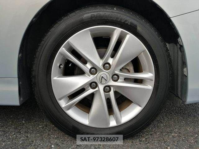 Lexus HS 2009-10 7725033-15