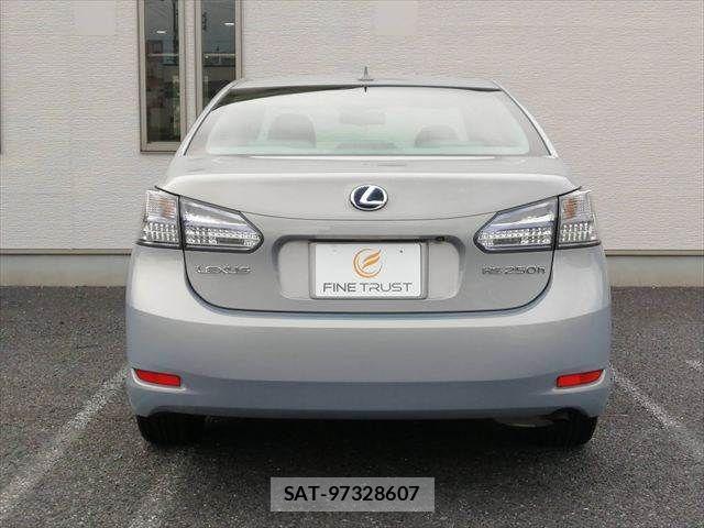 Lexus HS 2009-10 7725033-20