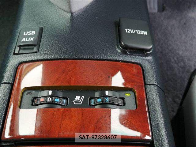 Lexus HS 2009-10 7725033-6