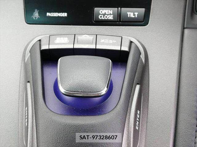 Lexus HS 2009-10 7725033-8