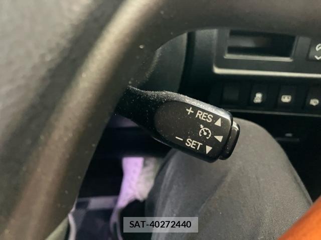 Lexus HS 2010-03 7725034-18