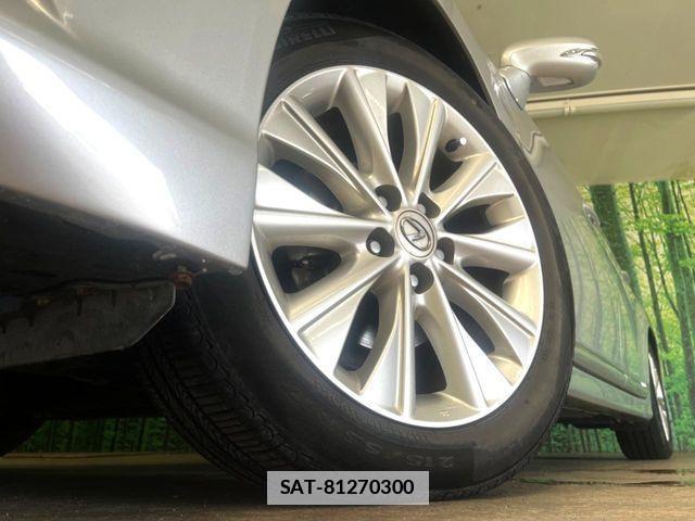 Lexus HS 2015-08 7786457-13