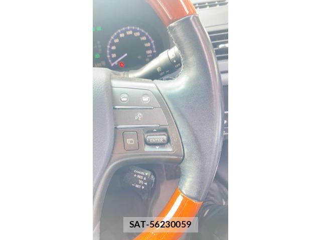 Lexus HS 2009-11 7786451-16