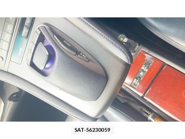 Lexus HS 2009-11 7786451-19