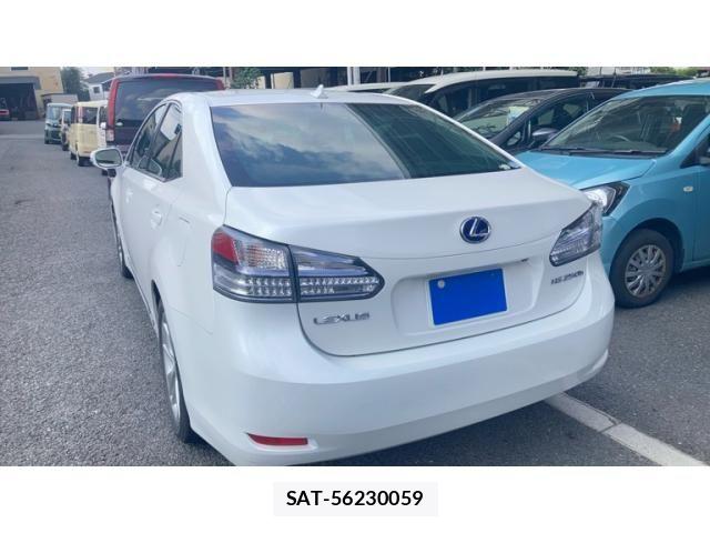 Lexus HS 2009-11 7786451-2