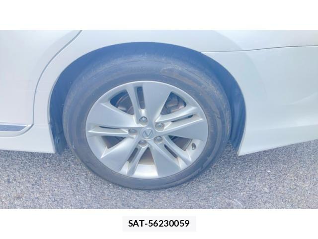 Lexus HS 2009-11 7786451-4