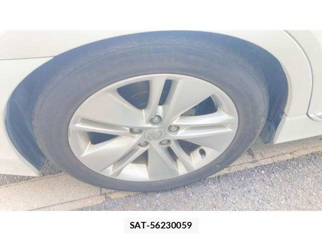 Lexus HS 2009-11 7786451-7