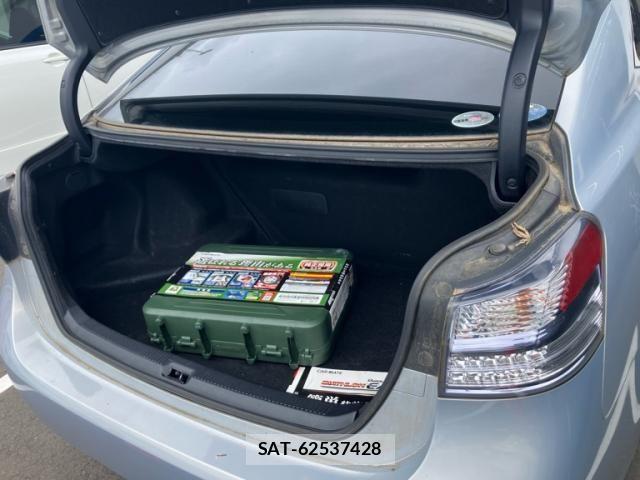 Lexus HS 2009-10 7877332-11