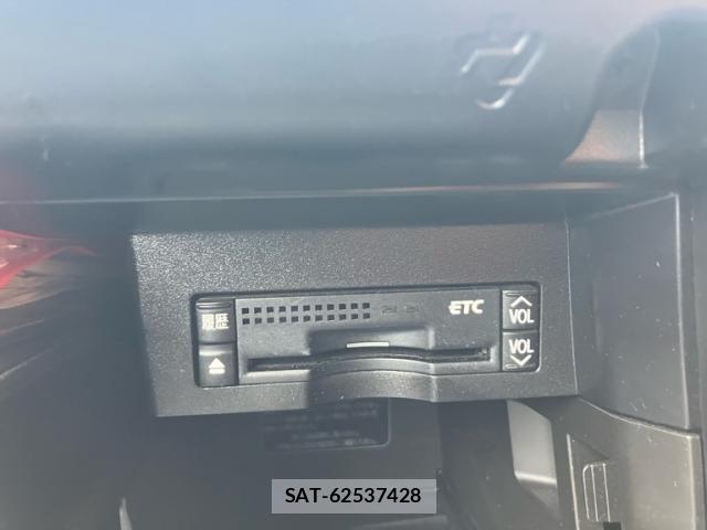 Lexus HS 2009-10 7877332-26