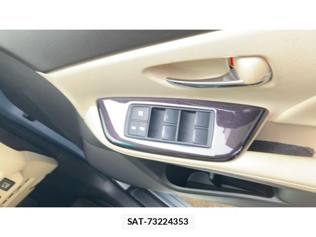 Lexus HS 2010-01 7877330-13