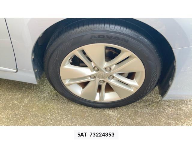 Lexus HS 2010-01 7877330-6