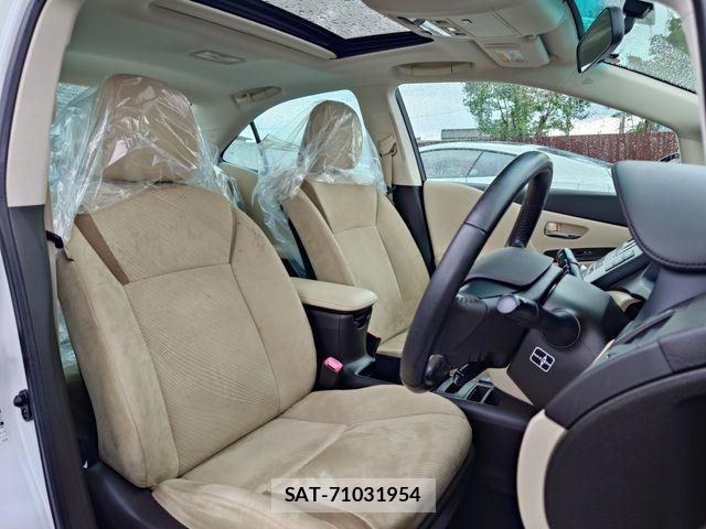 Lexus HS 2016-01 7962381-11