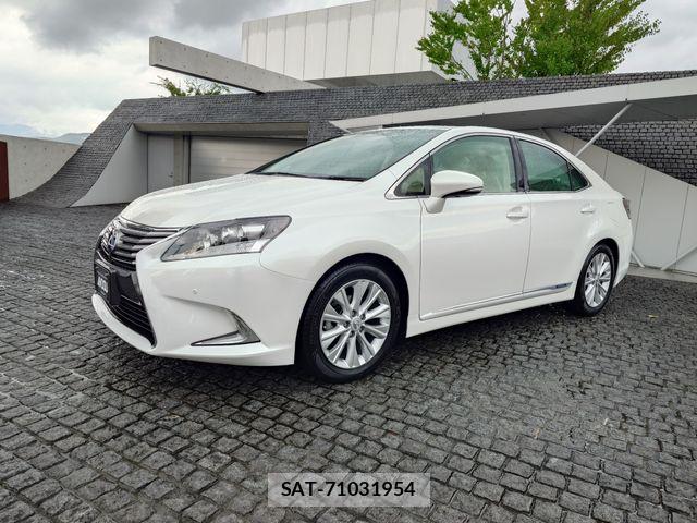 Lexus HS 2016-01 7962381-1