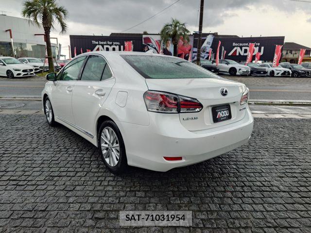 Lexus HS 2016-01 7962381-2