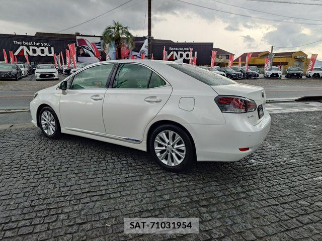 Lexus HS 2016-01 7962381-3