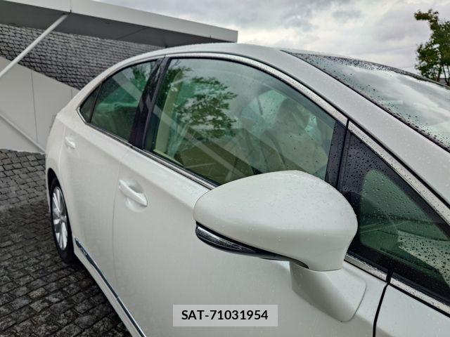 Lexus HS 2016-01 7962381-4