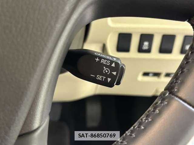 Lexus HS 2010-03 7979753-12