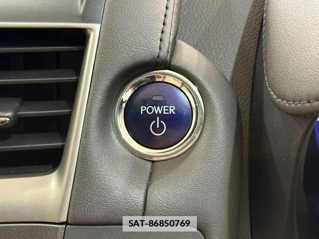 Lexus HS 2010-03 7979753-15