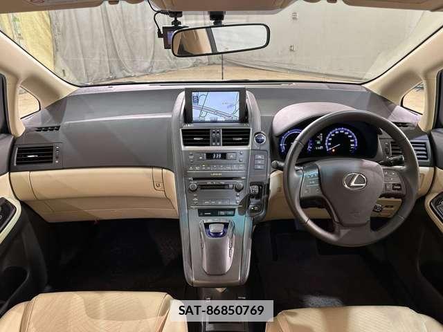 Lexus HS 2010-03 7979753-16