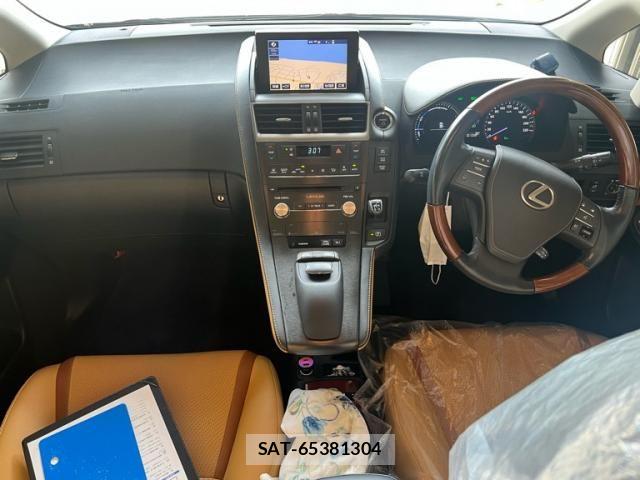 Lexus HS 2017-03 7979751-9