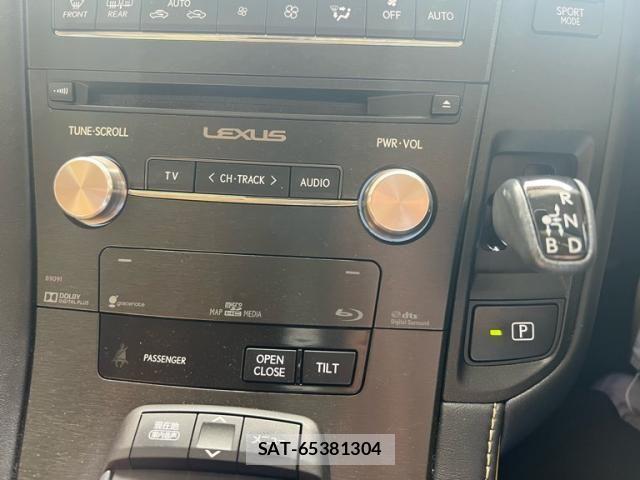 Lexus HS 2017-03 7979751-18
