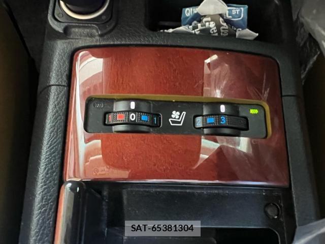 Lexus HS 2017-03 7979751-19
