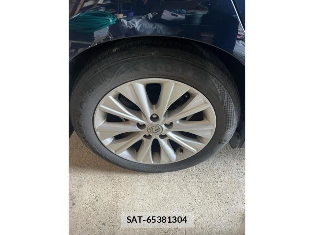Lexus HS 2017-03 7979751-5