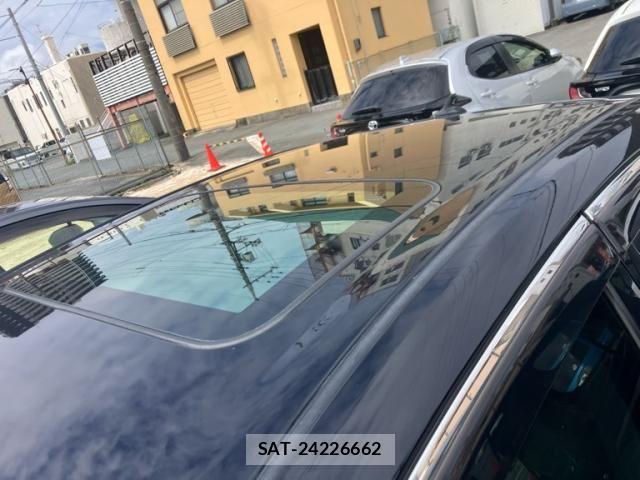 Lexus HS 2010-04 7979754-10