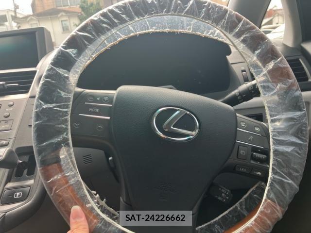 Lexus HS 2010-04 7979754-11