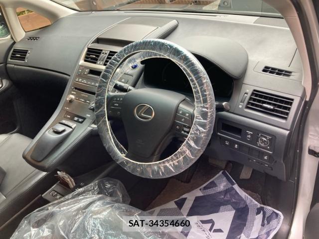 Lexus HS 2013-10 8036397-11