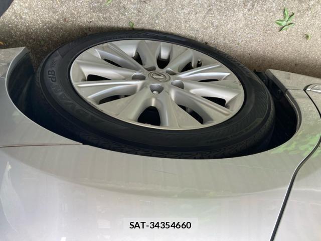 Lexus HS 2013-10 8036397-6