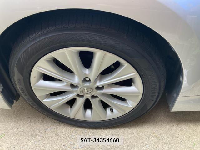 Lexus HS 2013-10 8036397-7