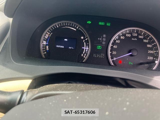 Lexus HS 2013-07 8036398-14