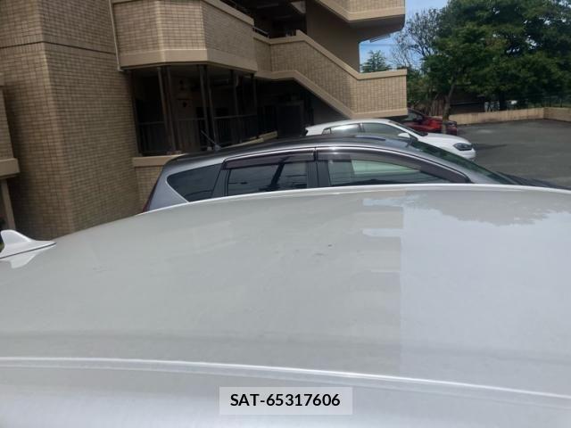 Lexus HS 2013-07 8036398-2