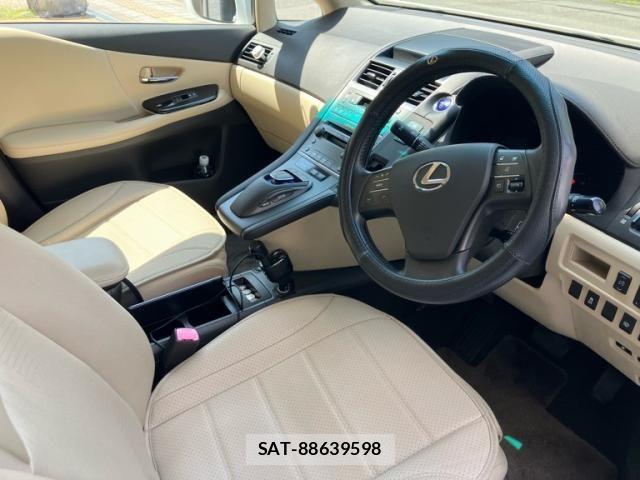 Lexus HS 2010-01 8074329-8