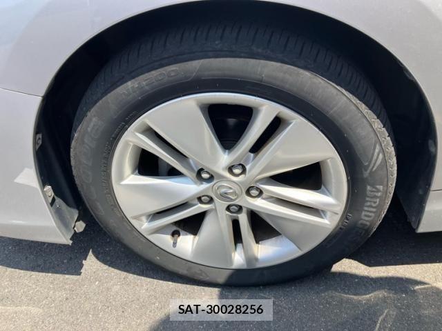 Lexus HS 2012-02 8100115-10