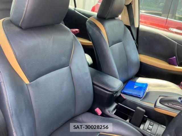 Lexus HS 2012-02 8100115-12