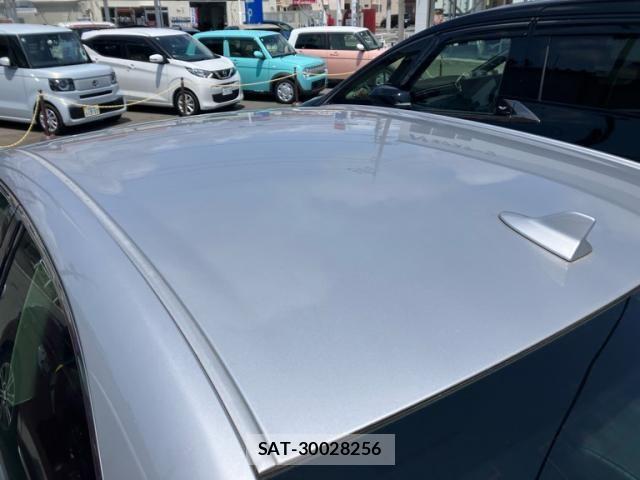 Lexus HS 2012-02 8100115-6