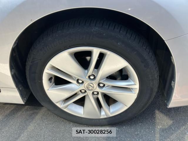 Lexus HS 2012-02 8100115-7