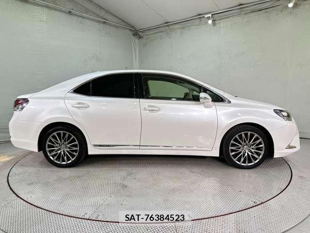 Lexus HS 2013-12 8130995-3