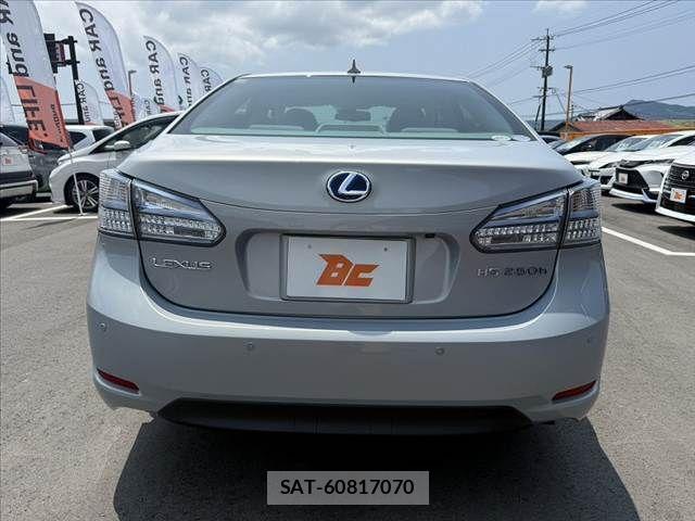 Lexus HS 2010-09 8208353-13