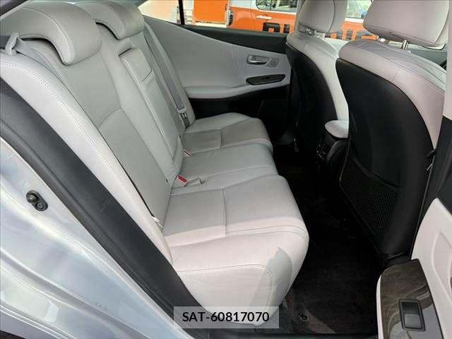 Lexus HS 2010-09 8208353-17