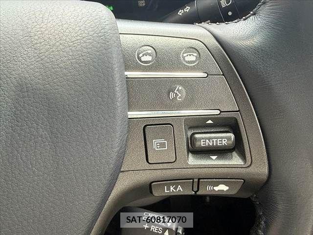 Lexus HS 2010-09 8208353-21