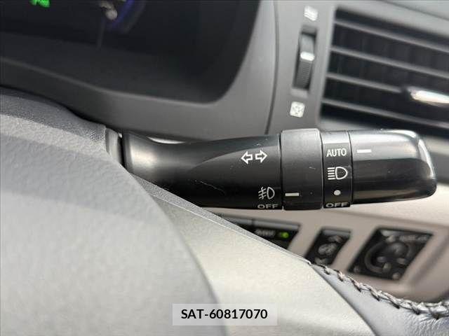 Lexus HS 2010-09 8208353-23